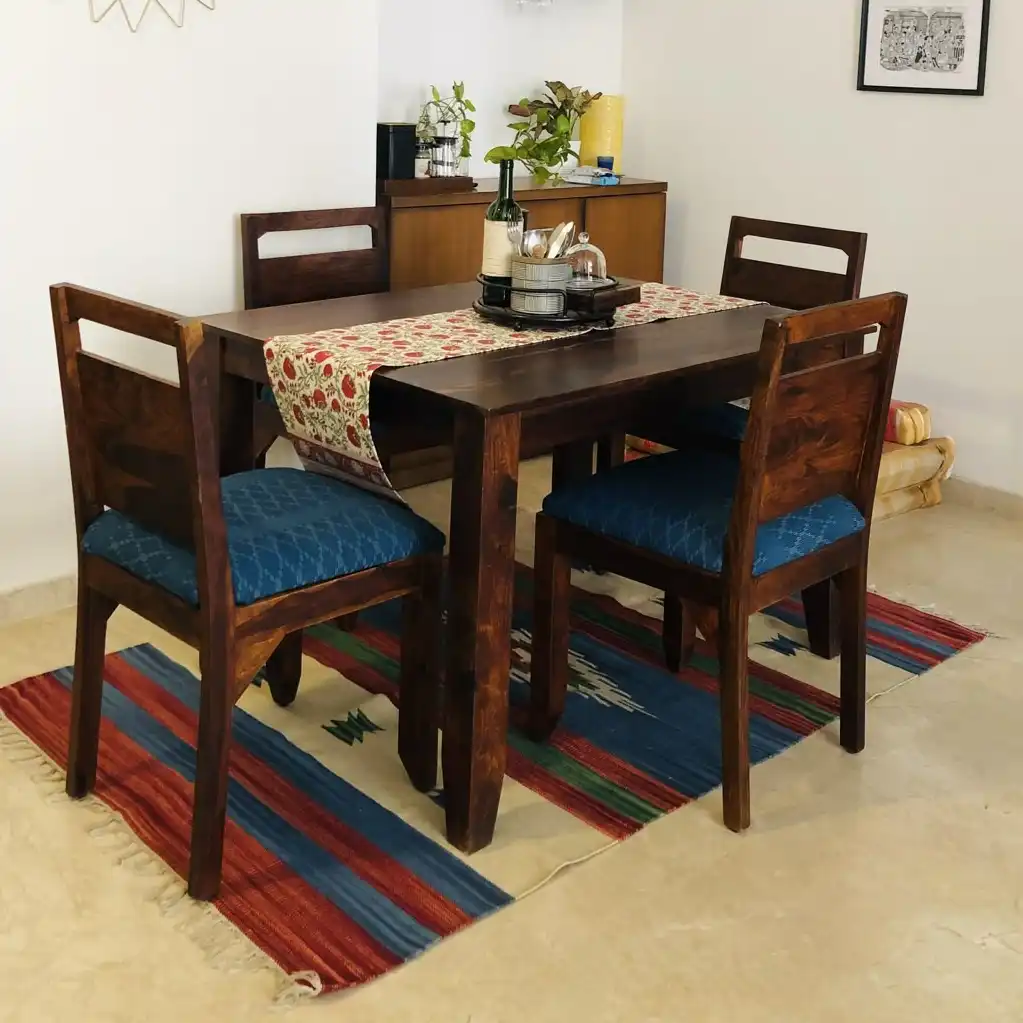 Woods Royal Dining Table